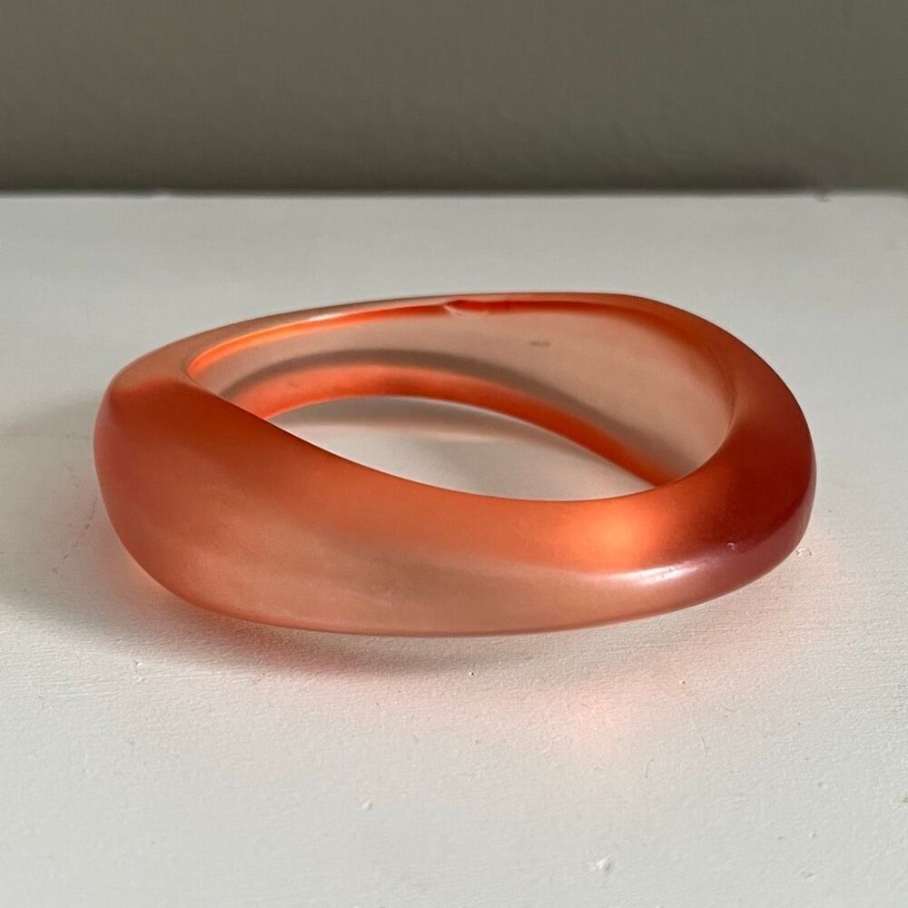 VTG Light Pink Sculptural Lucite Bangle Bracelet Mid Century